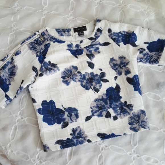 Gracia 100% Polyester small crop top - Picture 10 of 16